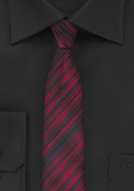 Skinny Tie in Apple Red