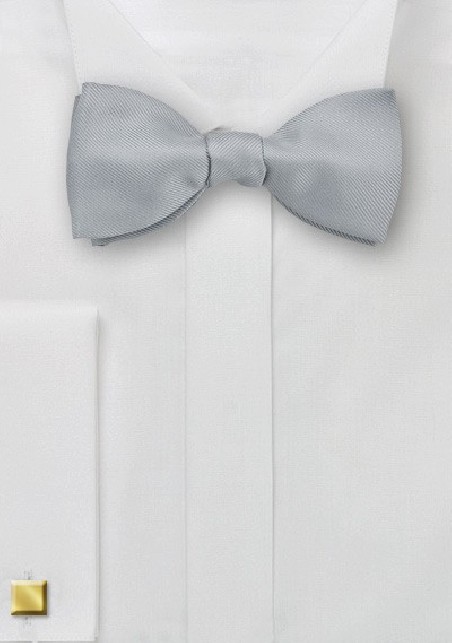 Silver Ribbed Self Tied Bow Tie