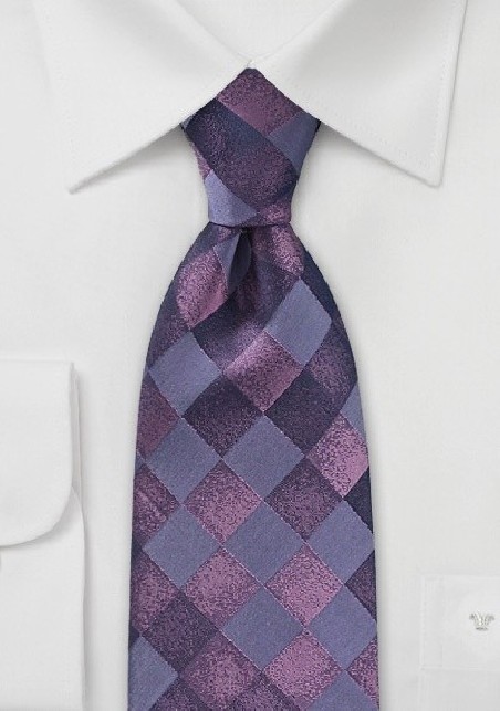 Large Diamond Patterned Tie in Viola Purple