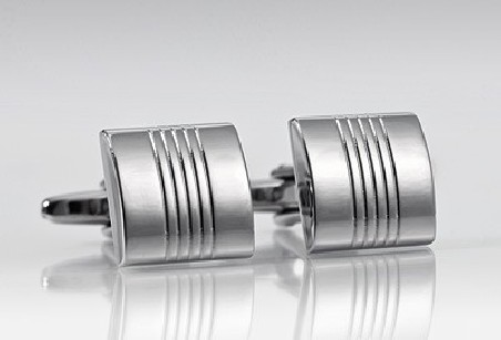 Medium Sized Grooved Cufflinks