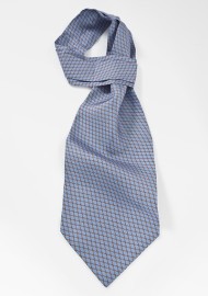 Modern Ascot in Lilacs
