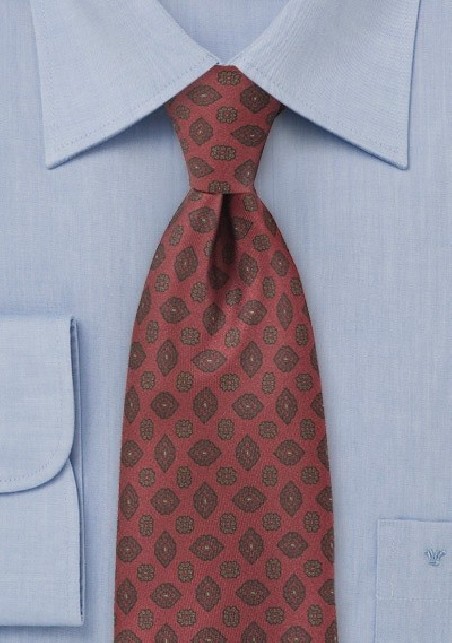 Gemstone Paisley Tie in Maroon