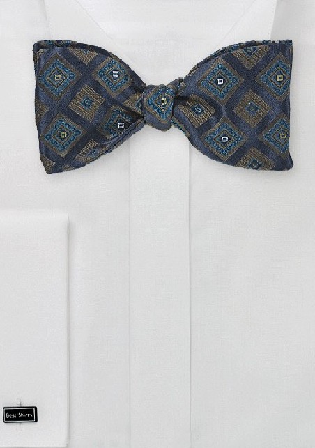 Luxe Diamond Bow Tie in Navy