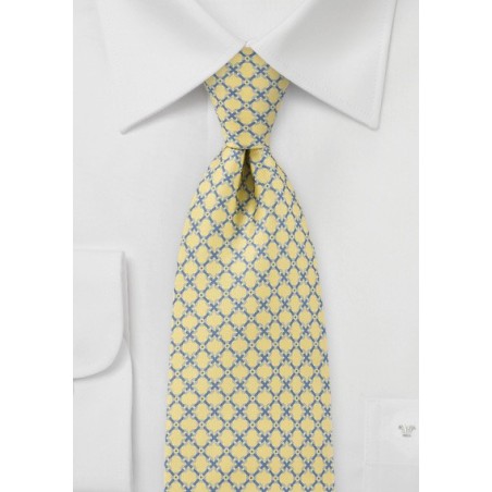 Diamond Links in Bright Yellow