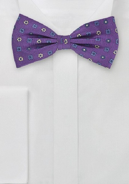 Violet Bow Tie in Silk