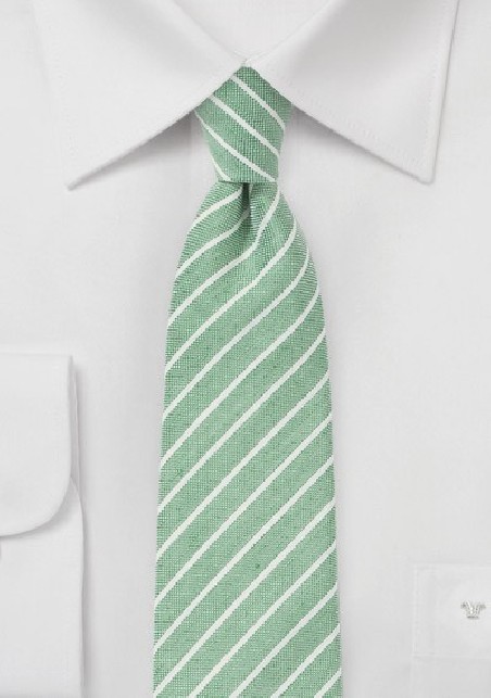 Skinny Summer Linen Tie in Pale Green