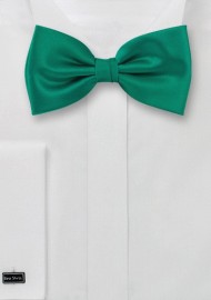 Solid Colored Silk Bowtie in Jade