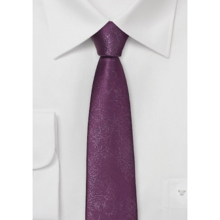 Skinny Plum Necktie in Distressed Leather Look
