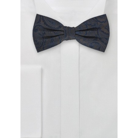 Stunning Paisley Bowtie in Navy