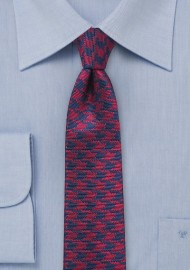 Skinny Houndstooth Check Tie in Red and Navy