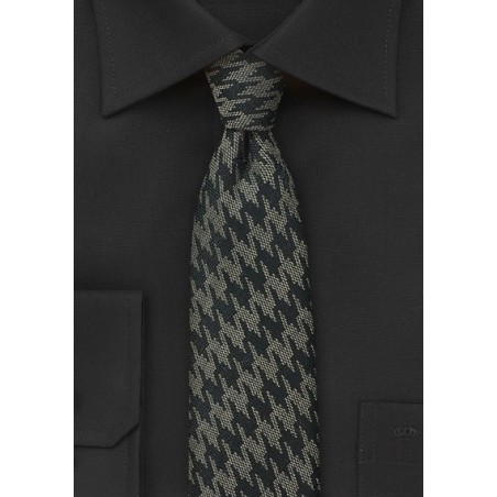 Trendy Wool Houndstooth Check Tie in Black and Gray