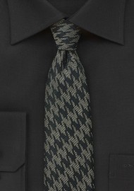 Trendy Wool Houndstooth Check Tie in Black and Gray
