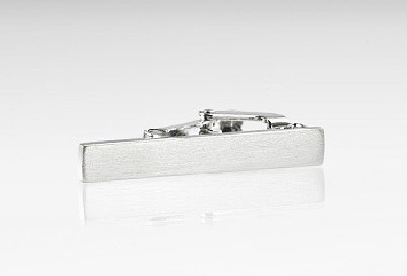 Narrow Tie Bar in Matte Silver