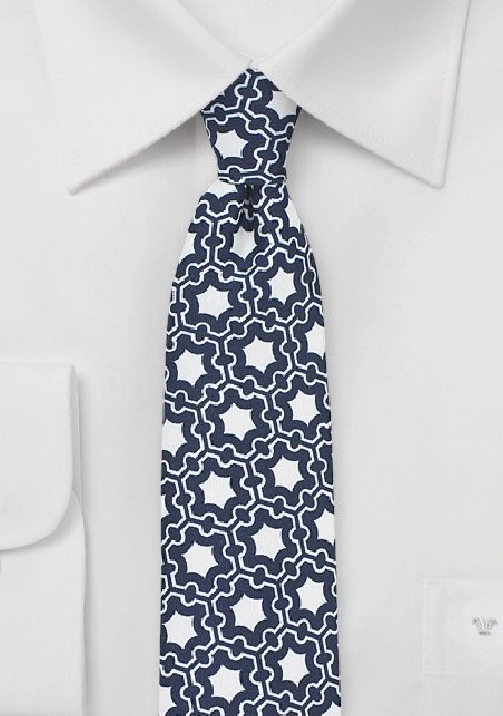 Vintage Print Skinny Tie in Blue and White
