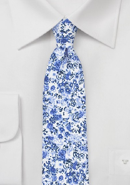 Summer Floral Silk Tie in Blue