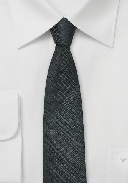 Geometric Plaid Skinny Tie in Gray and Black