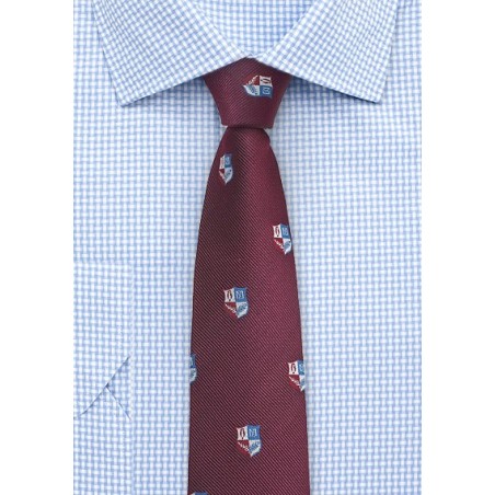 Crested Repp Textured Tie in Burgundy