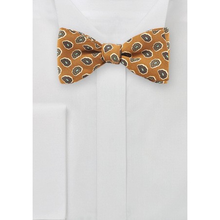 Vintage Paisley Bow Tie in Golden Curry