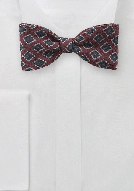 Diamod Print Bow Tie in Deep Burgundy