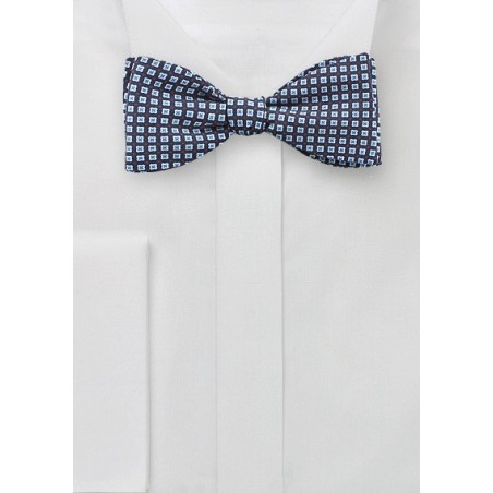 Mini Graphic Print Bow Tie in Blue