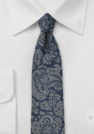 Trendy Paisley Skinny Tie in Dark Navy