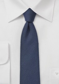 Solid Wool Tie in Navy