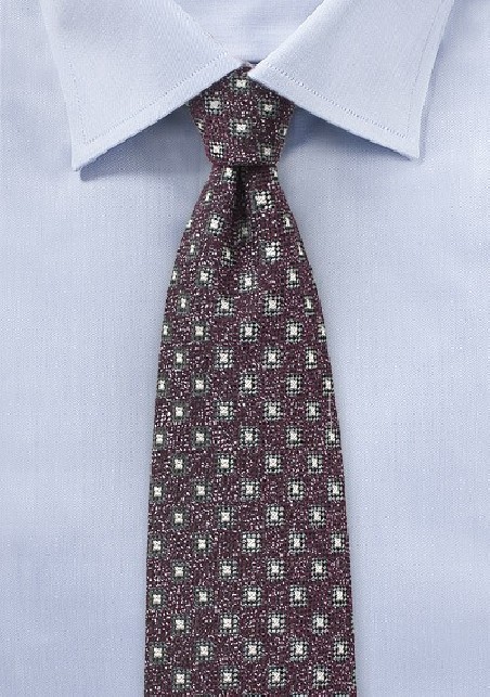 Geometric Wool Weave Tie in Burgundy