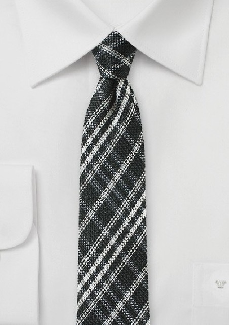 Skinny Plaid Tie in Black and Silver