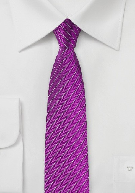Skinny Tie in Vivid Viola