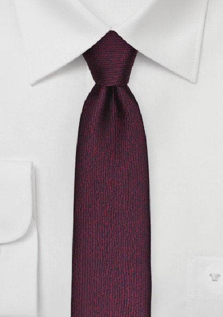 Textured Skinny Tie in Wine Red