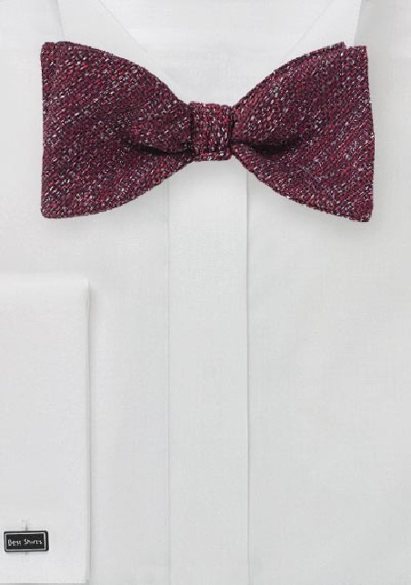 Textured Seld-Tie Bow Tie in Burgundy