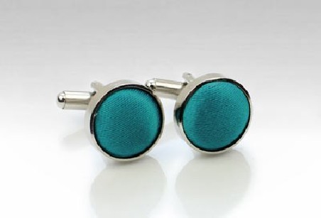 Cufflinks in Oasis
