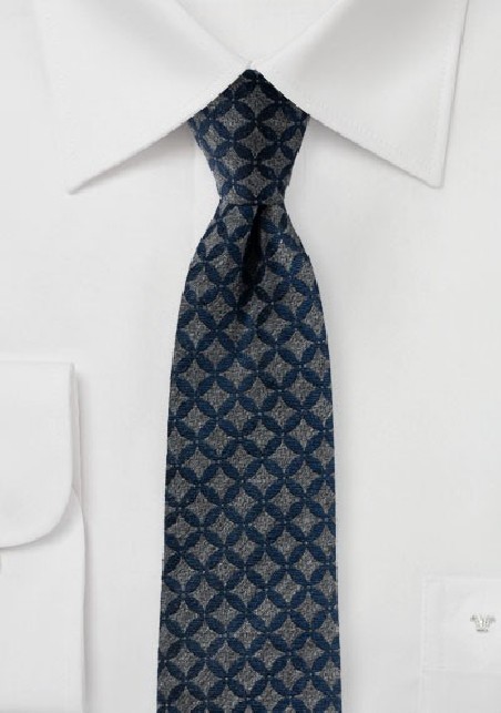 Trendy Patterned Skinny Tie in Navy and Gray