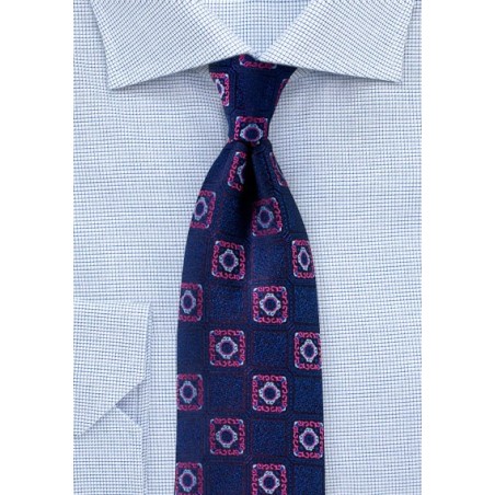 Medallion Tie in Amethyst Purple and Pink