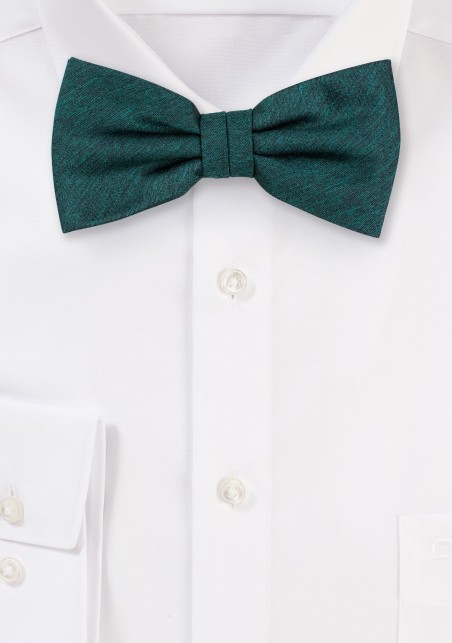 Woolen Bow Tie in Gem Green