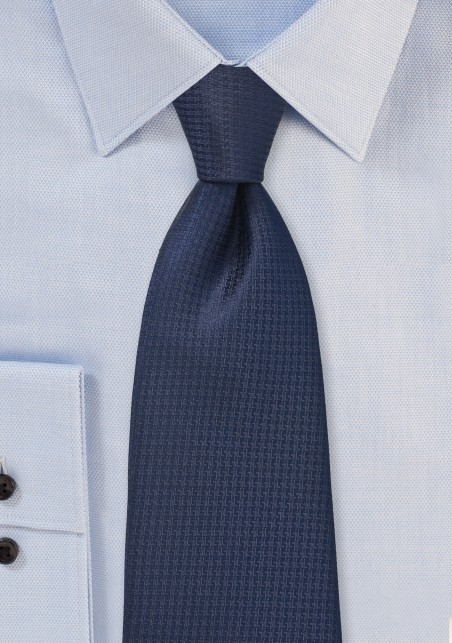 Micro Check Tie in Dark Midnight Blue