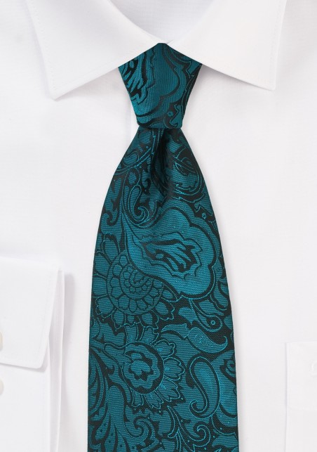 Elegant Paisley Tie in Peacock Teal