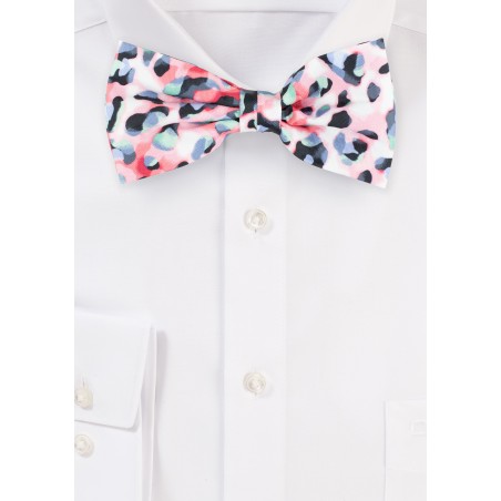 Leopard Print Bow Tie in Pink
