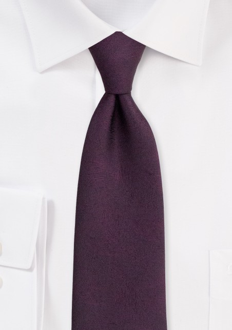 Wood Grain Textured Tie in Wine