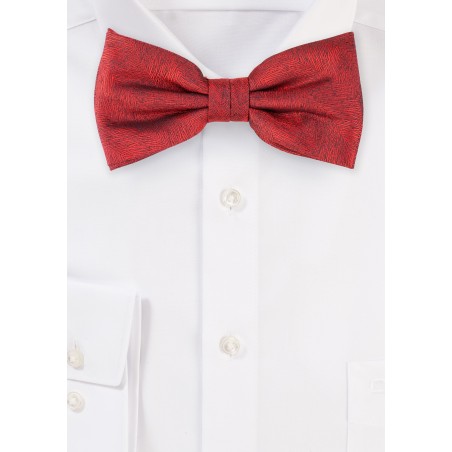 Wood Grain Bowtie in Apple Red