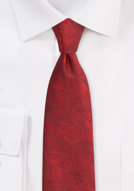 Wood Grain Textured Tie in Apple Red