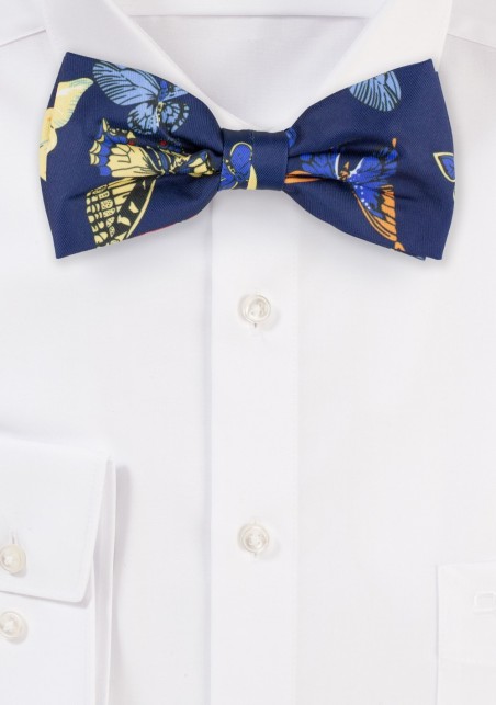 pre-tied butterfly bow tie in navy