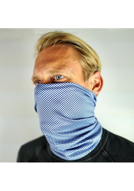 gaiter worn