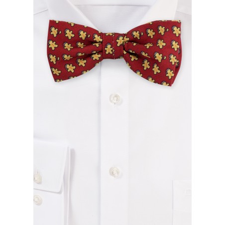 Gingerbread Men Bow Tie in Burgundy