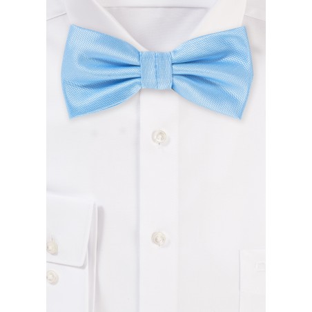 Elegant Summer Bow Tie in Capri Blue