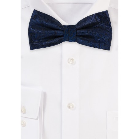 Mens Bowtie in Midnight Navy