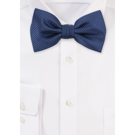 Grenadine Texture Bow Tie in Navy