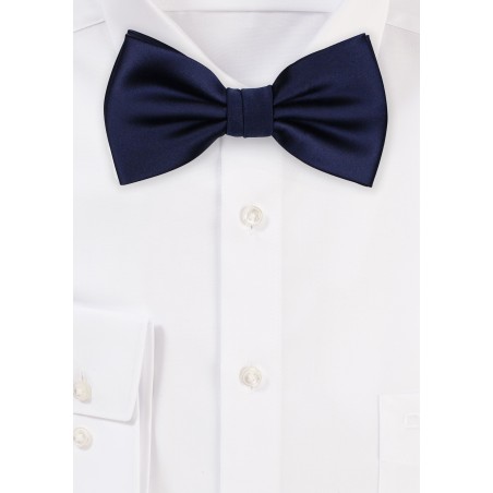 Dark Blue Bow Tie in Solid Color