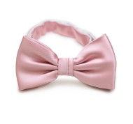 Pre-Tied Bow Tie in Soft Pink