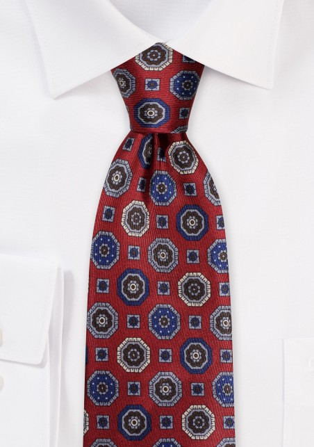 Medallion Print Tie in Classic Burgundy